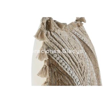 COJIN  BORDADO A MANO - Imagen 2