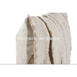 COJIN  BORDADO A MANO - Imagen 2