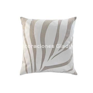 COJIN CON APLICACIONES - Imagen 1