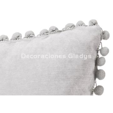 COJIN POMPONETES GRIS CLARO - Imagen 2