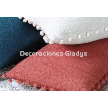 COJIN RUSTICO STOF POMPONES - Imagen 2