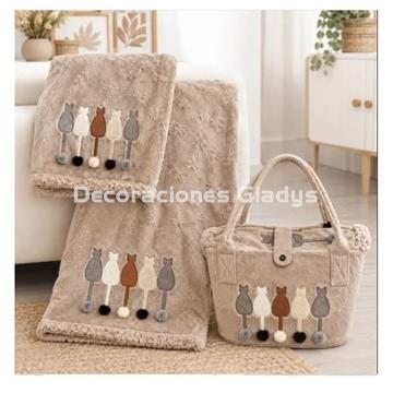 PLAID CATS - Imagen 1